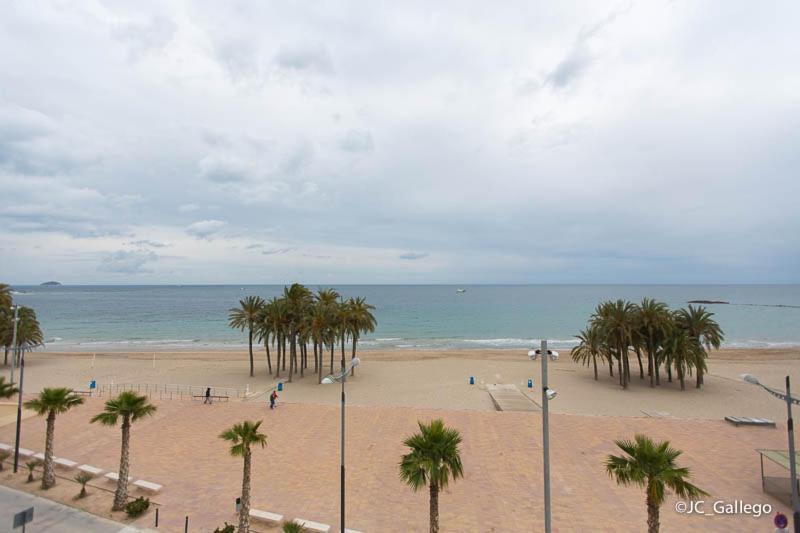 Apartamento En Primera Linea De Playa De Villajoyosa Bagian luar foto
